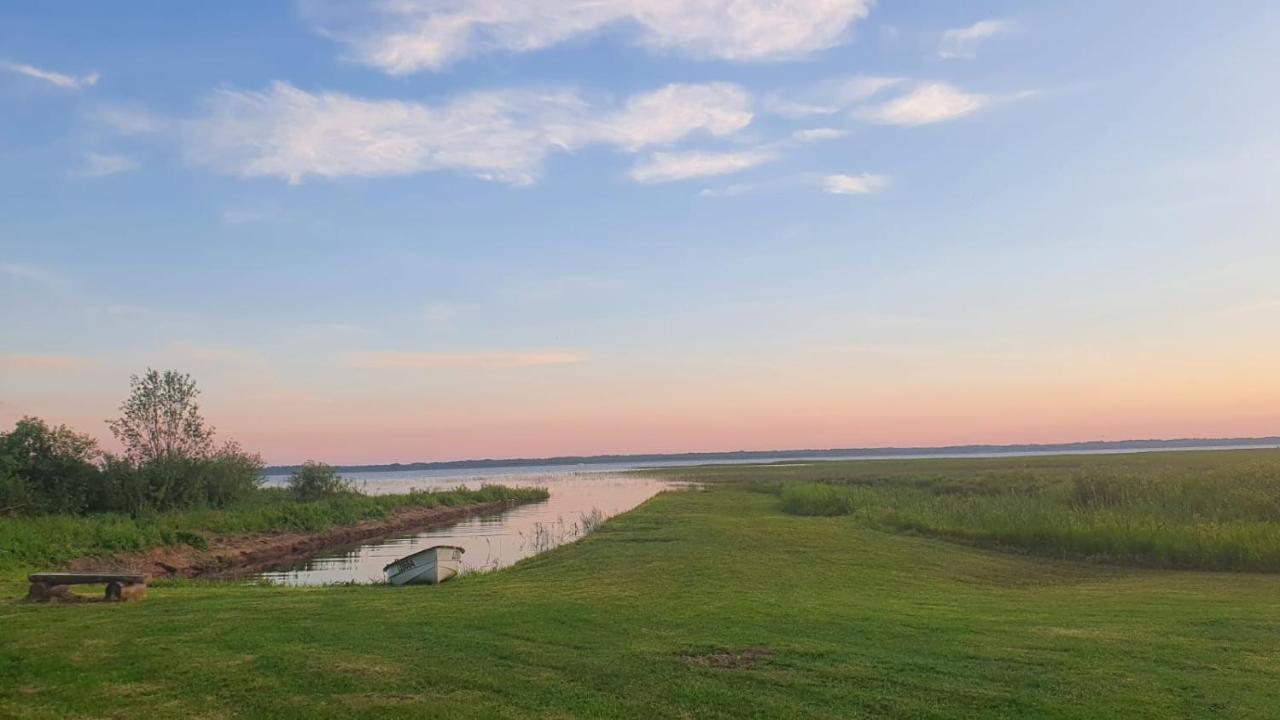 Burtnieka Ezera Maja Villa Valmiera Luaran gambar