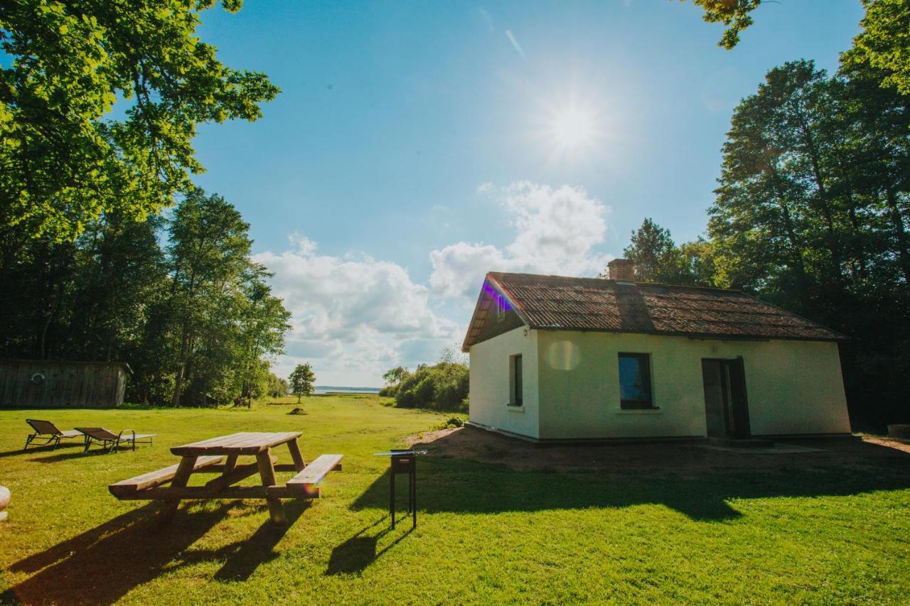 Burtnieka Ezera Maja Villa Valmiera Luaran gambar